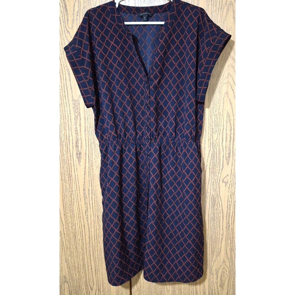Banana Republic V Neck Short Sleeve Navy & Red Diamond Pattern Satin Dress Sz XL